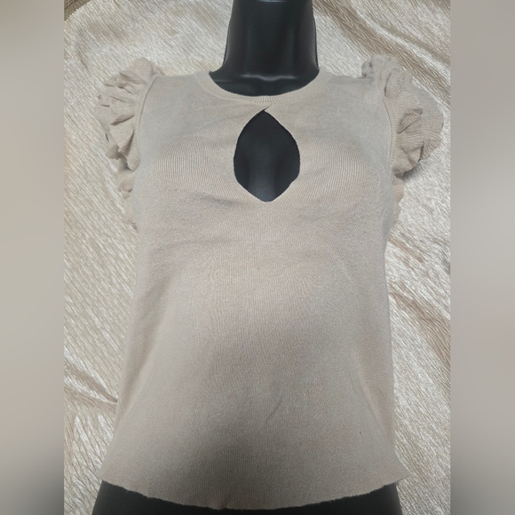 Express Tan Sleeveless Blouse with Ruffled Cut-Out Design - Picture 4 of 4